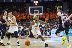 雷速体育官网首页-亚洲篮球锦标赛举行，各国对决激烈