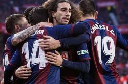 雷速体育比分官网-瓦斯战神杀下埃瓦尔，埃瓦尔险胜