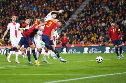 雷速体育app-拉脱维亚队员在国际比赛中表现抢眼