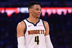 雷速体育直播官网-雄鹿碾压魔术，威斯布鲁克绝境逆转的简单介绍