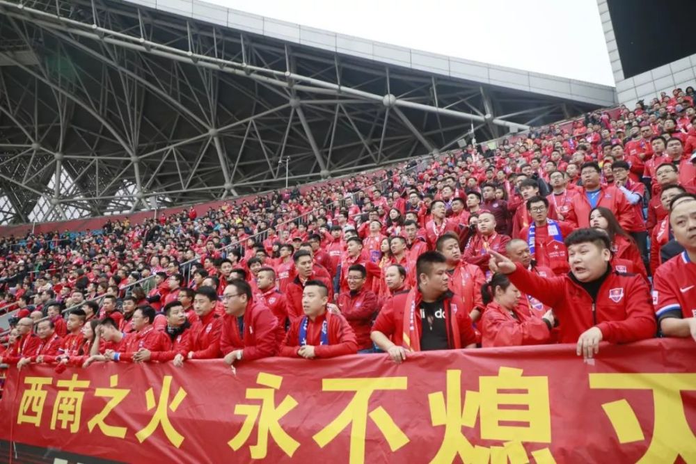 关于外援双响，浙江绿城客场击败重庆斯威的信息