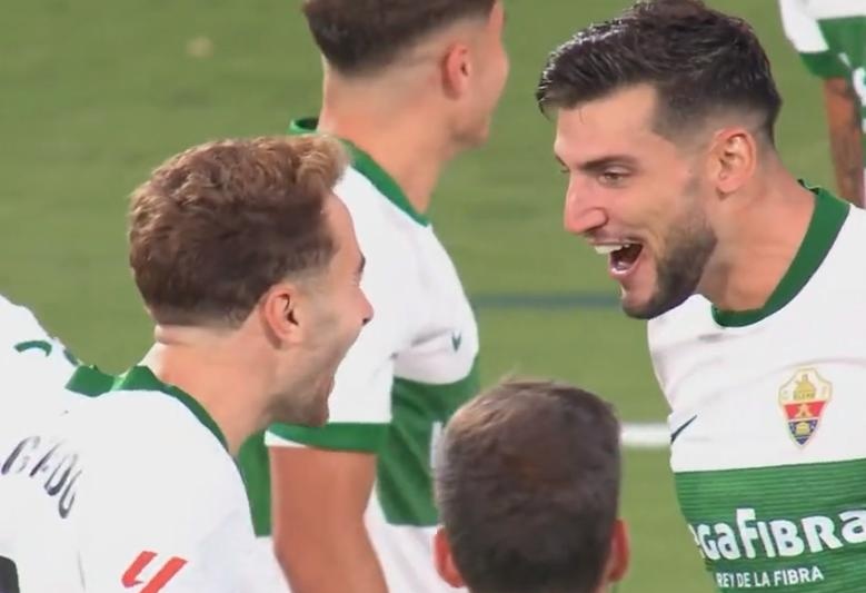 瓦伦西亚遭遇连败，危险排名下滑