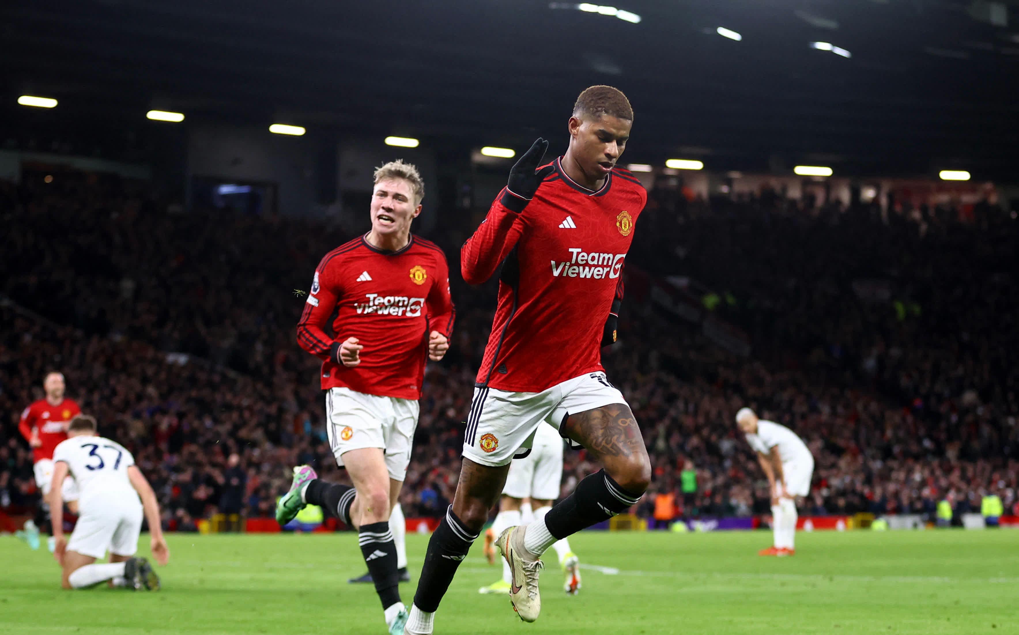 曼联客场胜出,稳居前四之列! 曼联客场胜出,稳居前四之列!