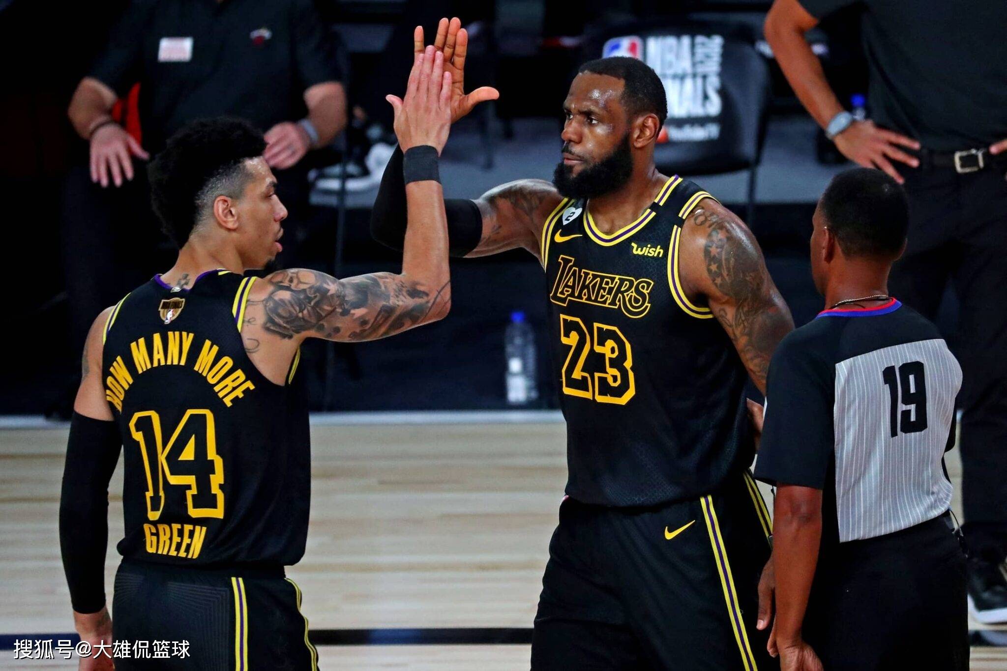 包含灰熊爆冷西班牙男篮，丹尼·格林一己之力扛起全队的词条