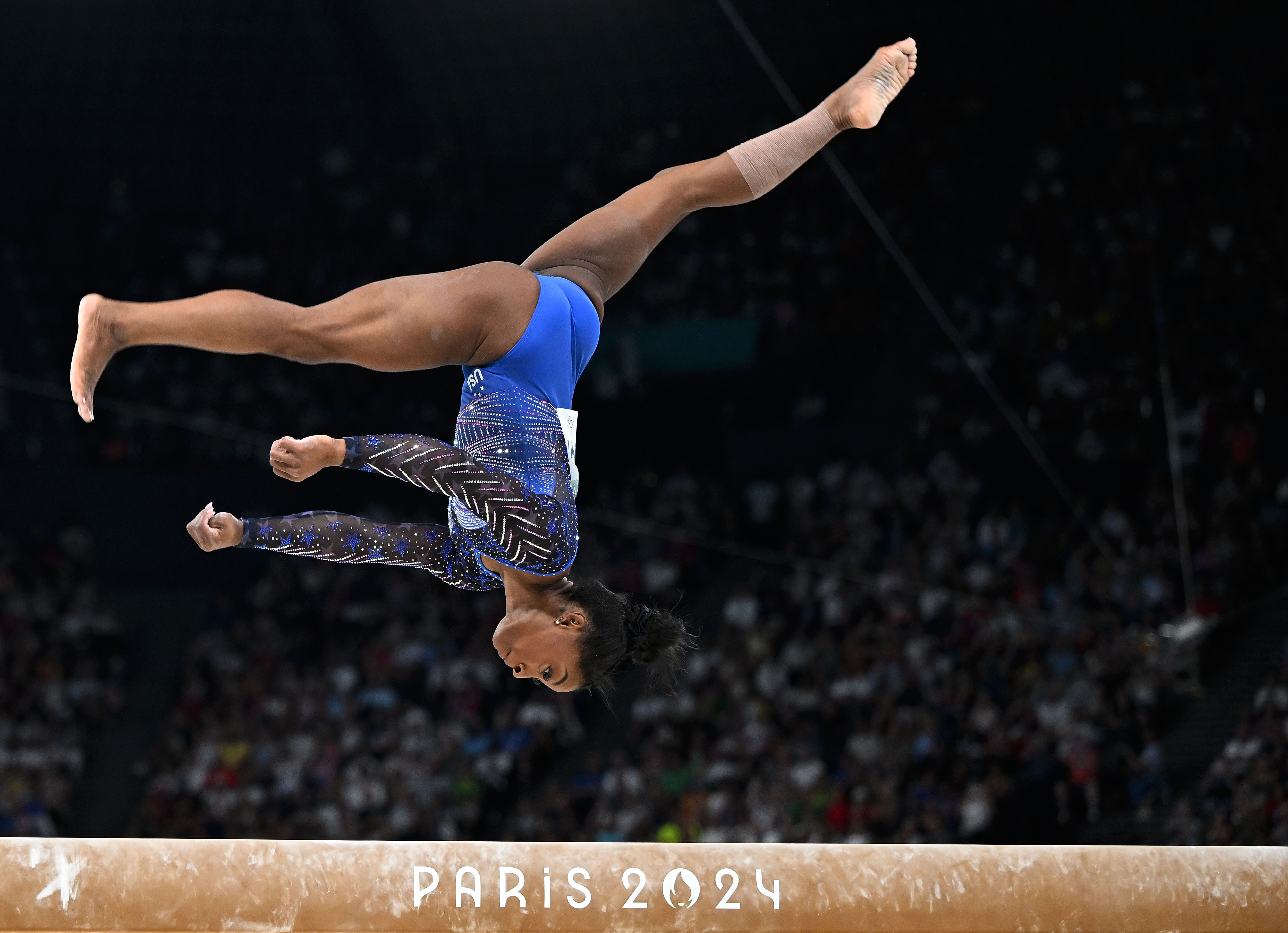 包含奥运会选手刷新世界纪录，震撼全场的词条