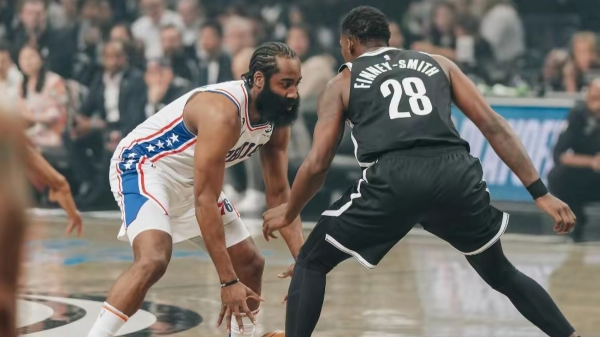 四川队鏖战篮网，恩比德带队取胜